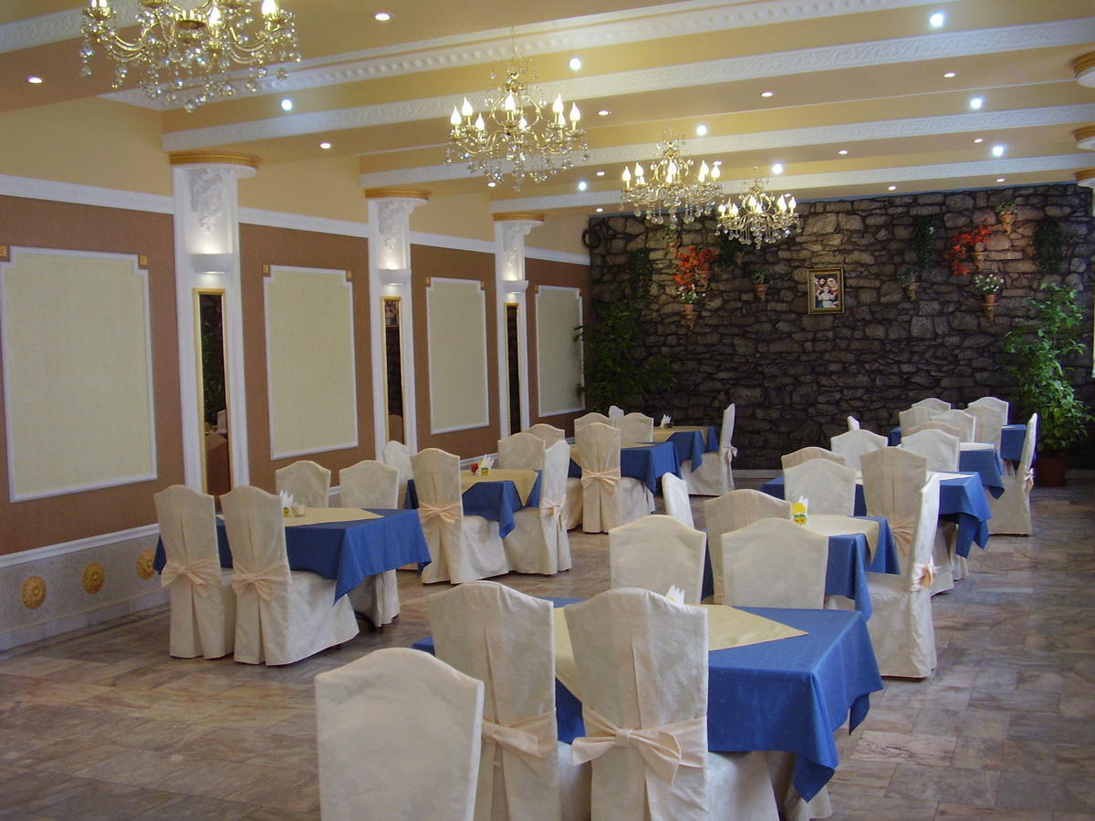 Prezident Hotel Dilove Exterior foto